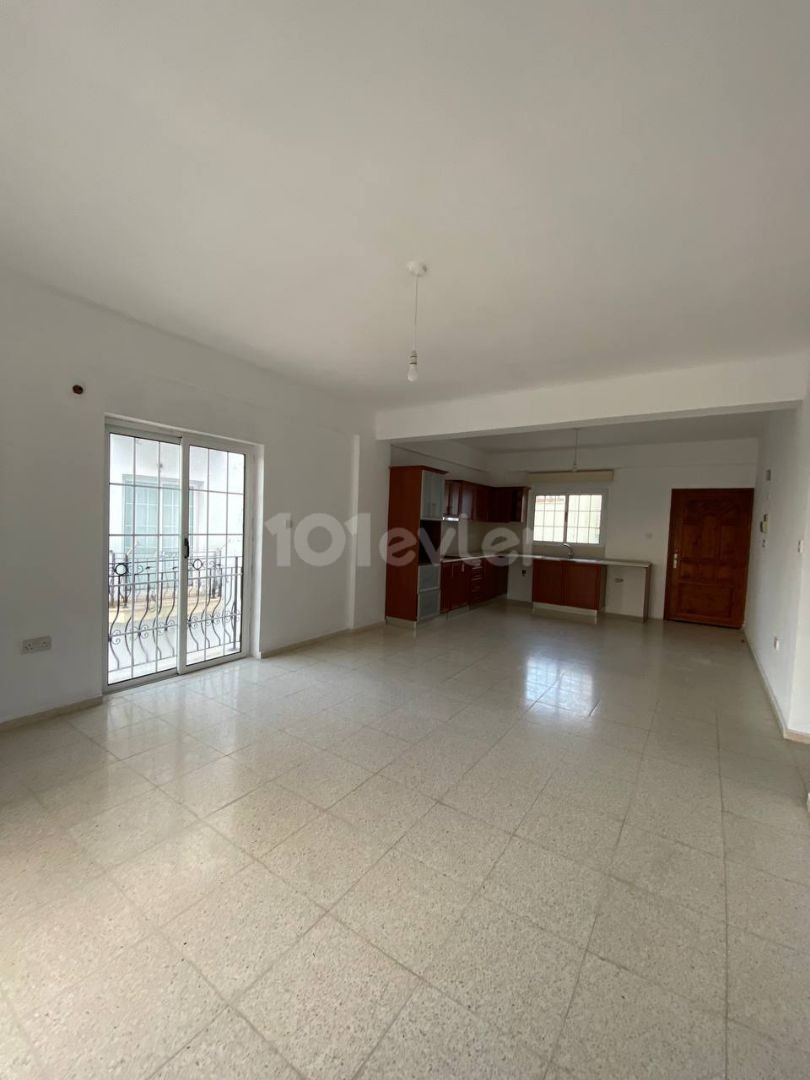 Spacious apartment in the center of Alsancak