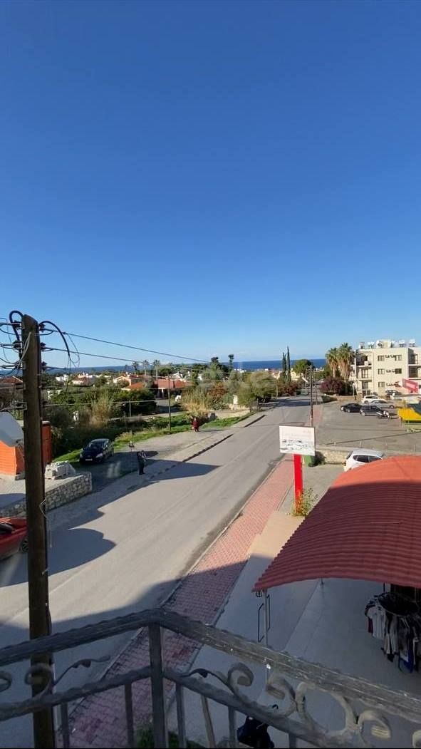 Alsancak'ın merkezinde geniş daire