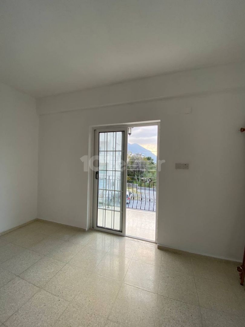 Spacious apartment in the center of Alsancak