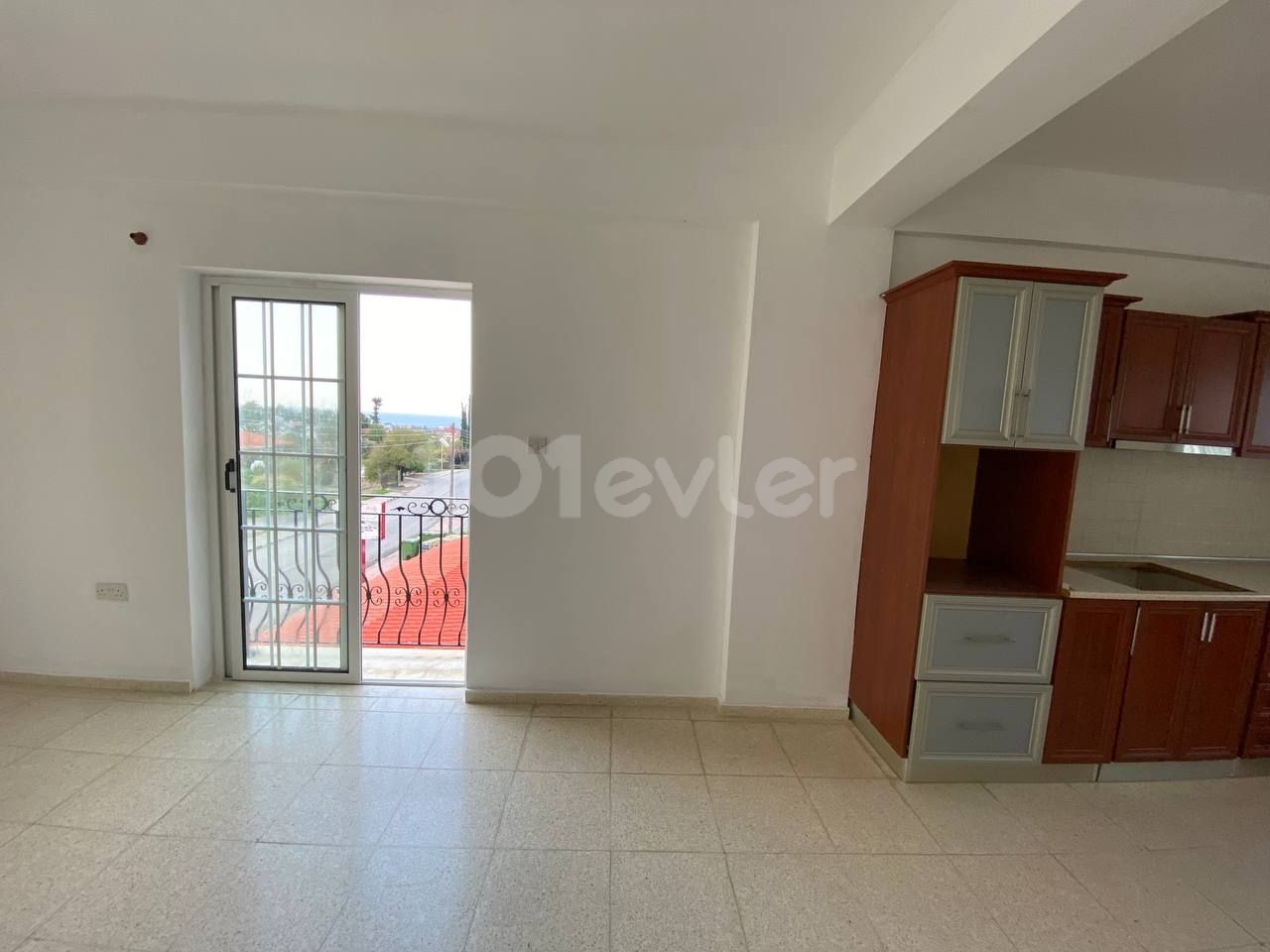 Spacious apartment in the center of Alsancak