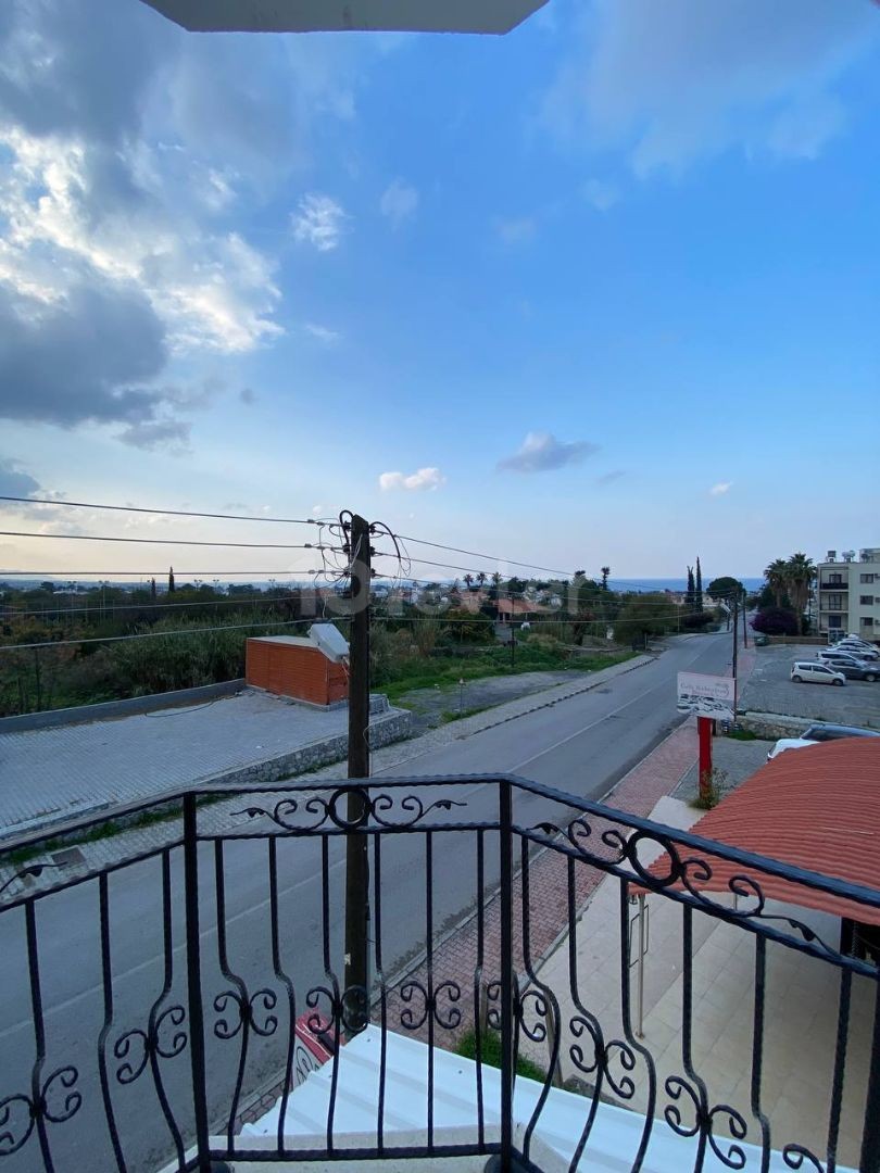 Spacious apartment in the center of Alsancak