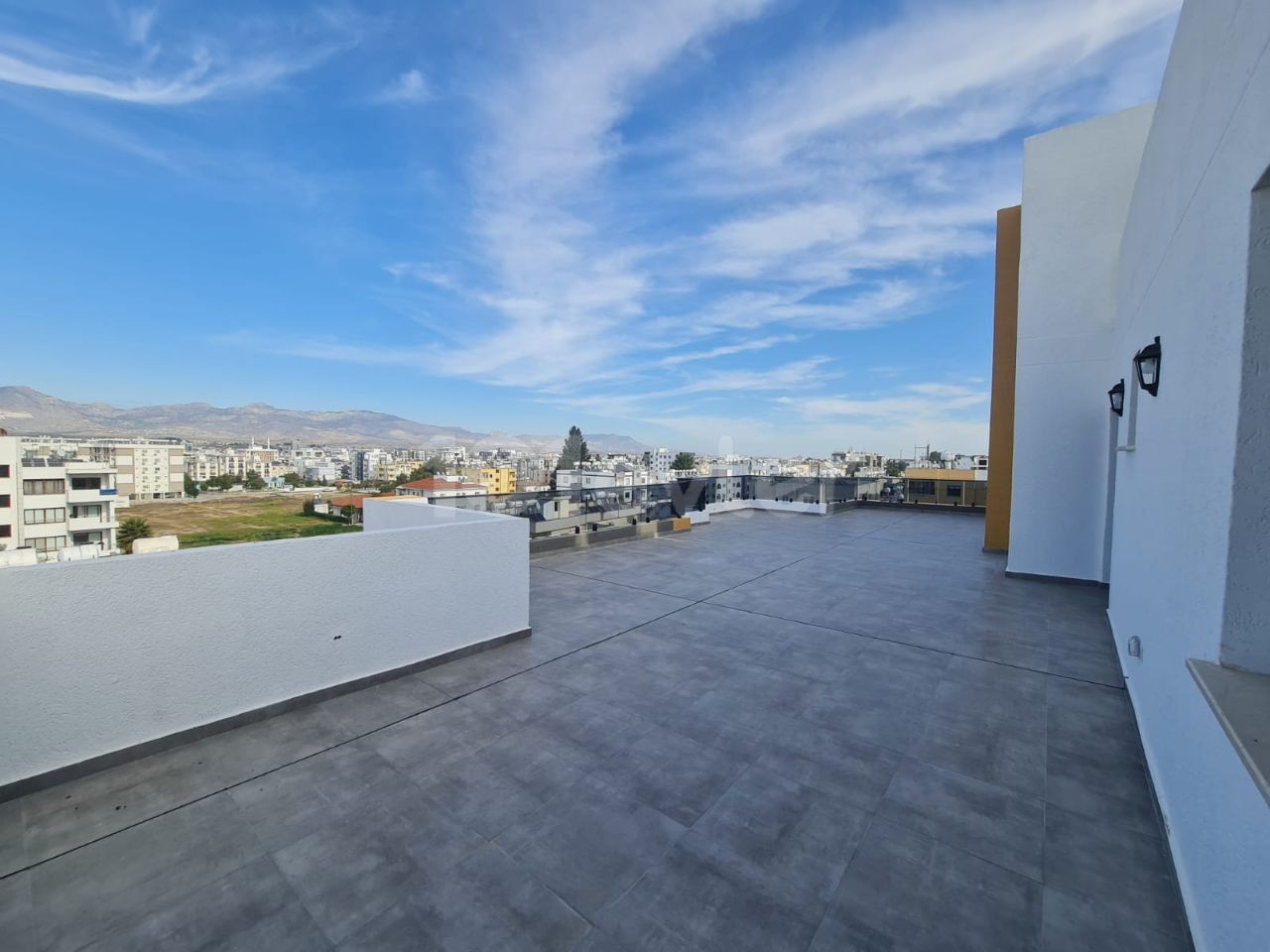 Penthouse For Sale in Küçük Kaymaklı, Nicosia