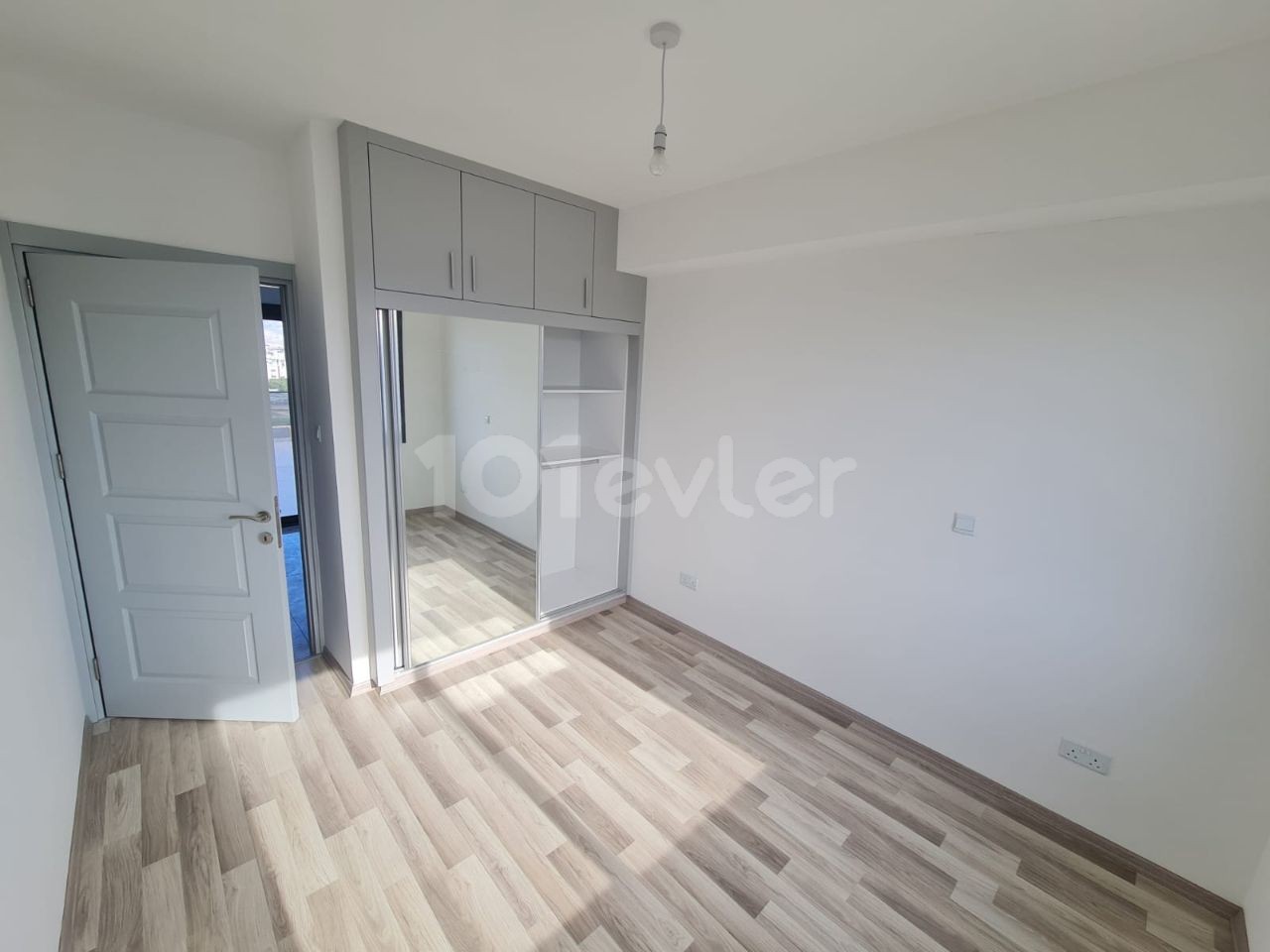 Penthouse For Sale in Küçük Kaymaklı, Nicosia