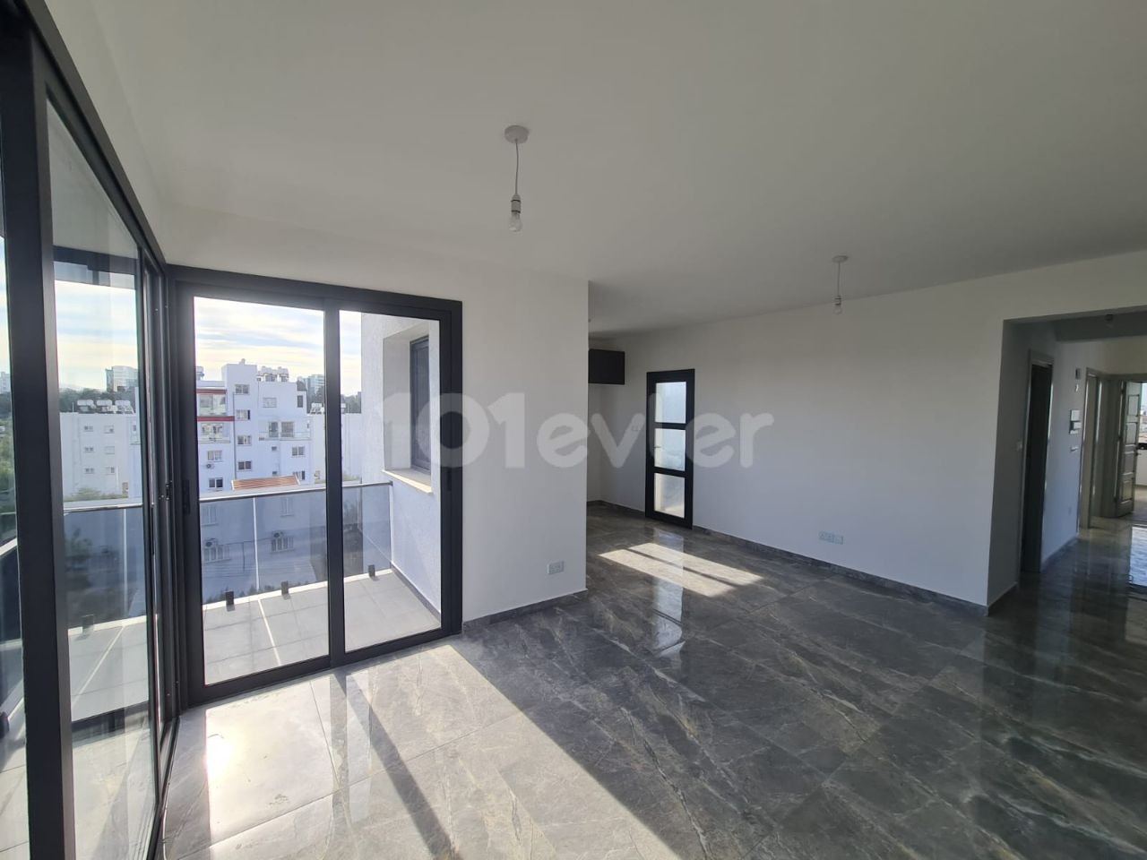 Penthouse For Sale in Küçük Kaymaklı, Nicosia