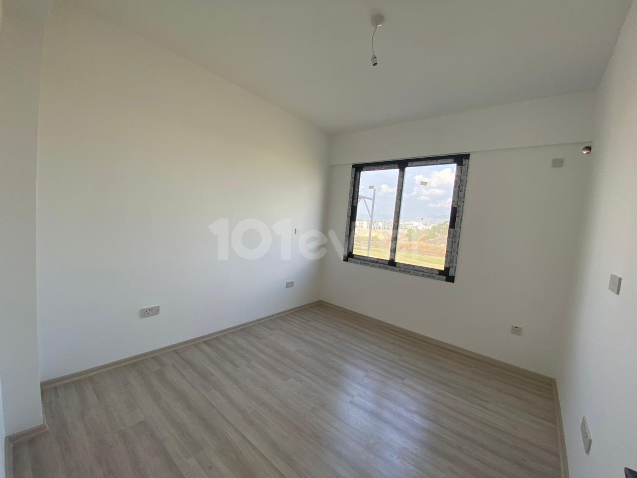 KÜÇÜKKAYMAKLI DA SATILIK 3+1 SATILIK DAİRE 