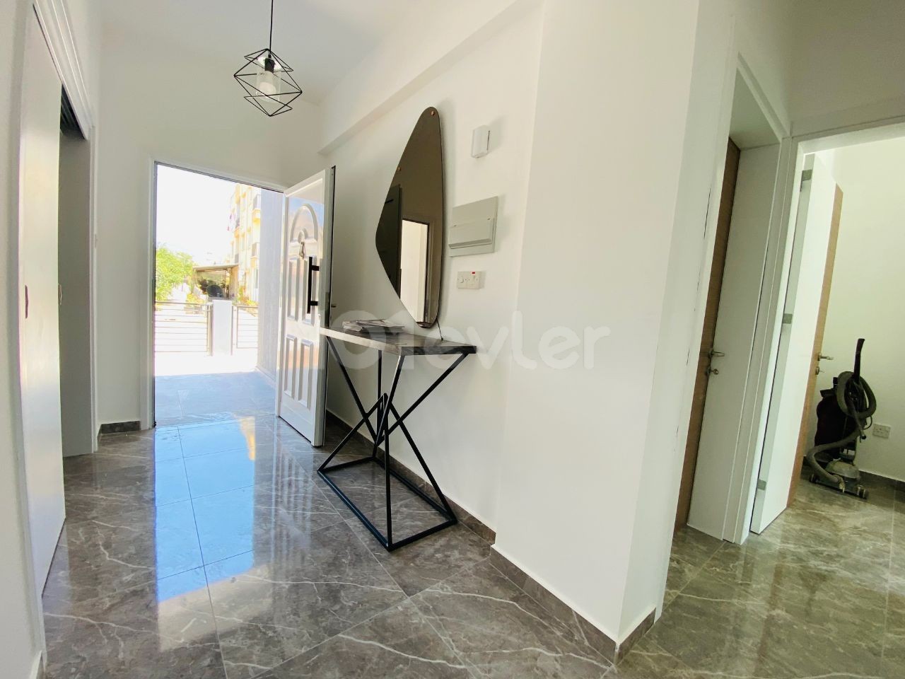 LARGE SPACIOUS ENSUITE 3+1 TWIN VILLAS IN GÖNYELİ