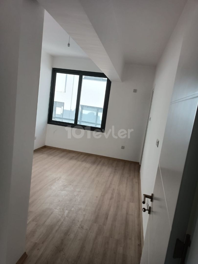 ORTAKÖYDE GENİŞ FERAH MERKEZİ LOKASYON DA SATILIK 3+1 DAİRE