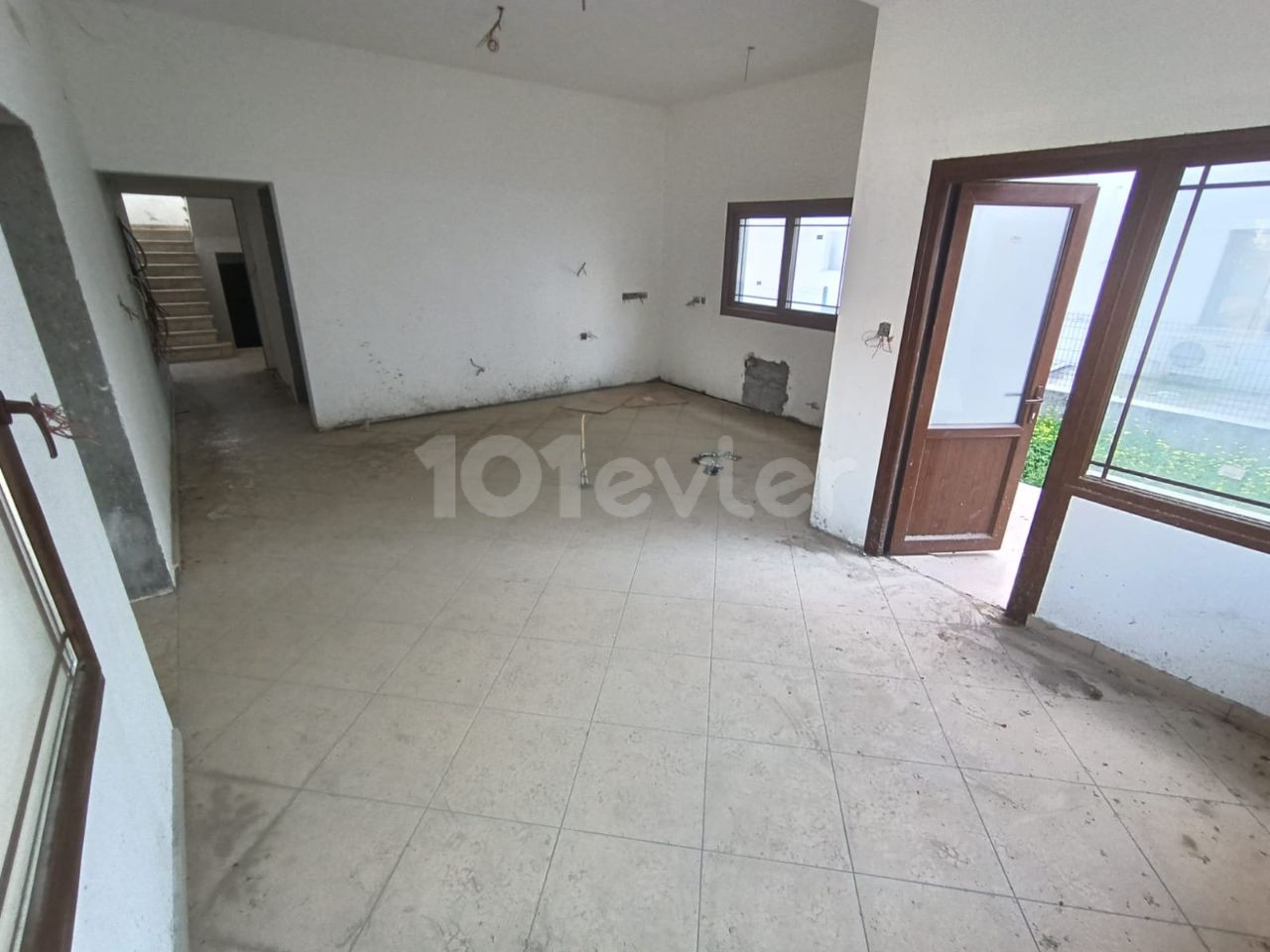 FULLY DETACHED 75% FINISHED 4+1 VILLA FOR SALE IN KÜÇÜKKAYMAKLI