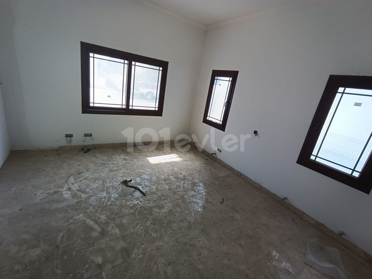 FULLY DETACHED 75% FINISHED 4+1 VILLA FOR SALE IN KÜÇÜKKAYMAKLI