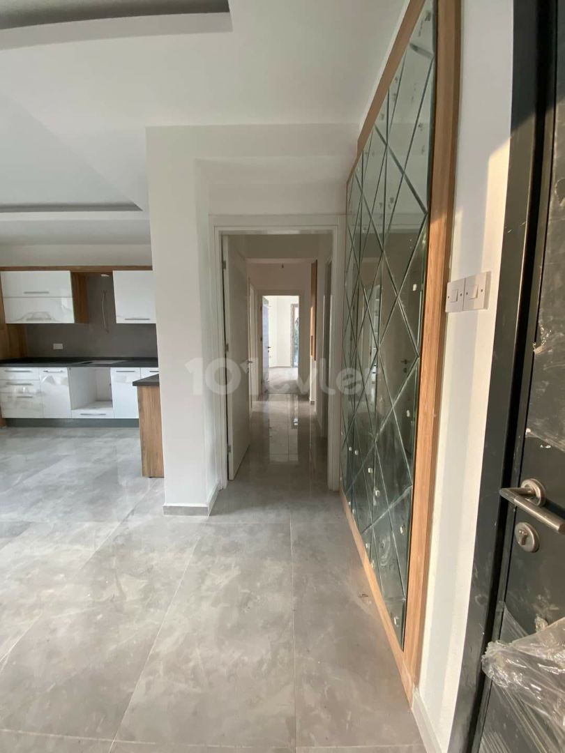 3+1 APARTMENT FOR SALE WITH QUALITY WORKMANSHIP AND MATERIALS IN KÜÇÜKKAYMAKLI 