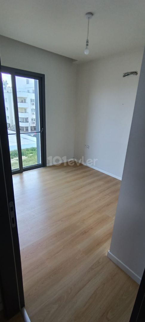 2+1 APARTMENT FOR RENT ON THE MAIN ROAD IN KÜÇÜKKAYMAKLI