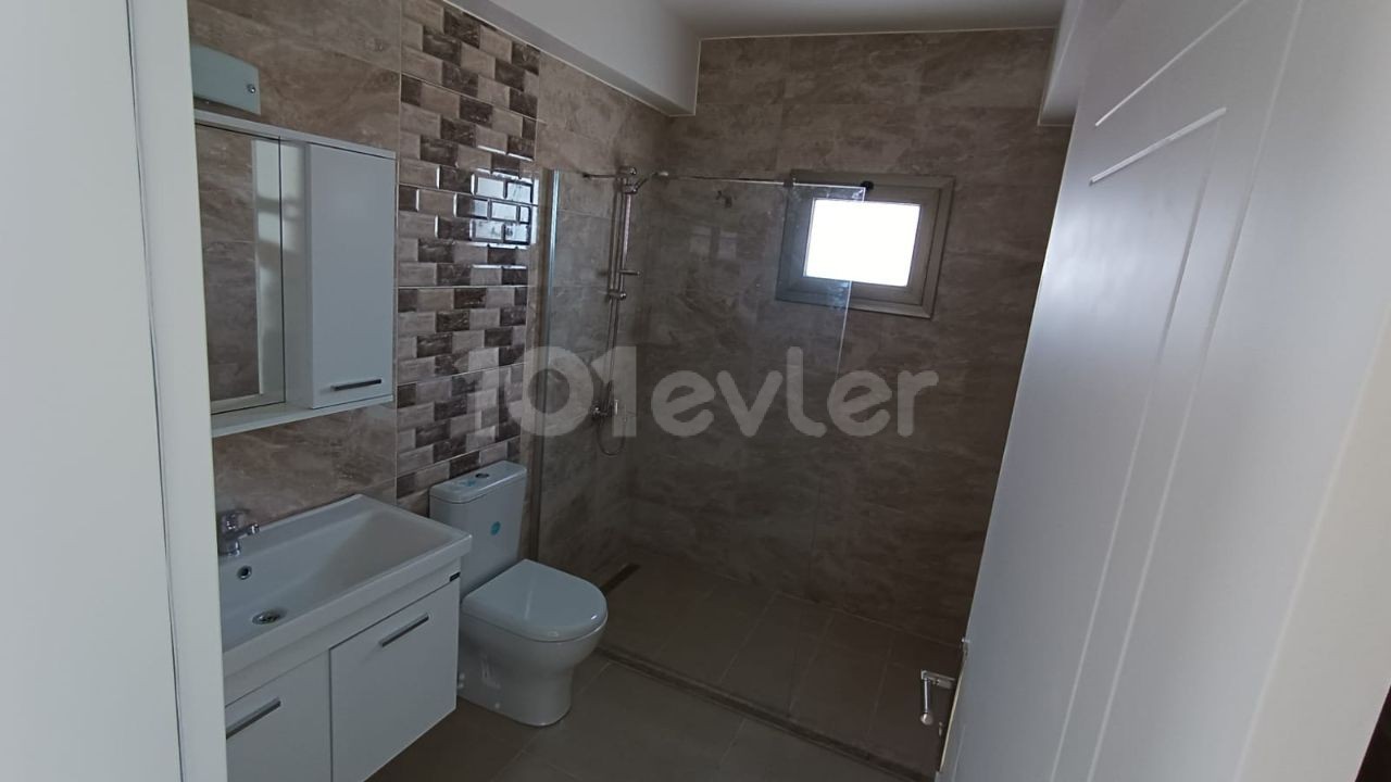 3+1 APARTMENT FOR SALE IN GÖNYELI SUITABLE FOR A LARGE SPACIOUS FAMILY