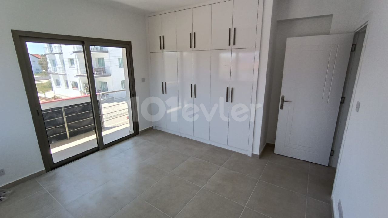 3+1 APARTMENT FOR SALE IN GÖNYELI SUITABLE FOR A LARGE SPACIOUS FAMILY