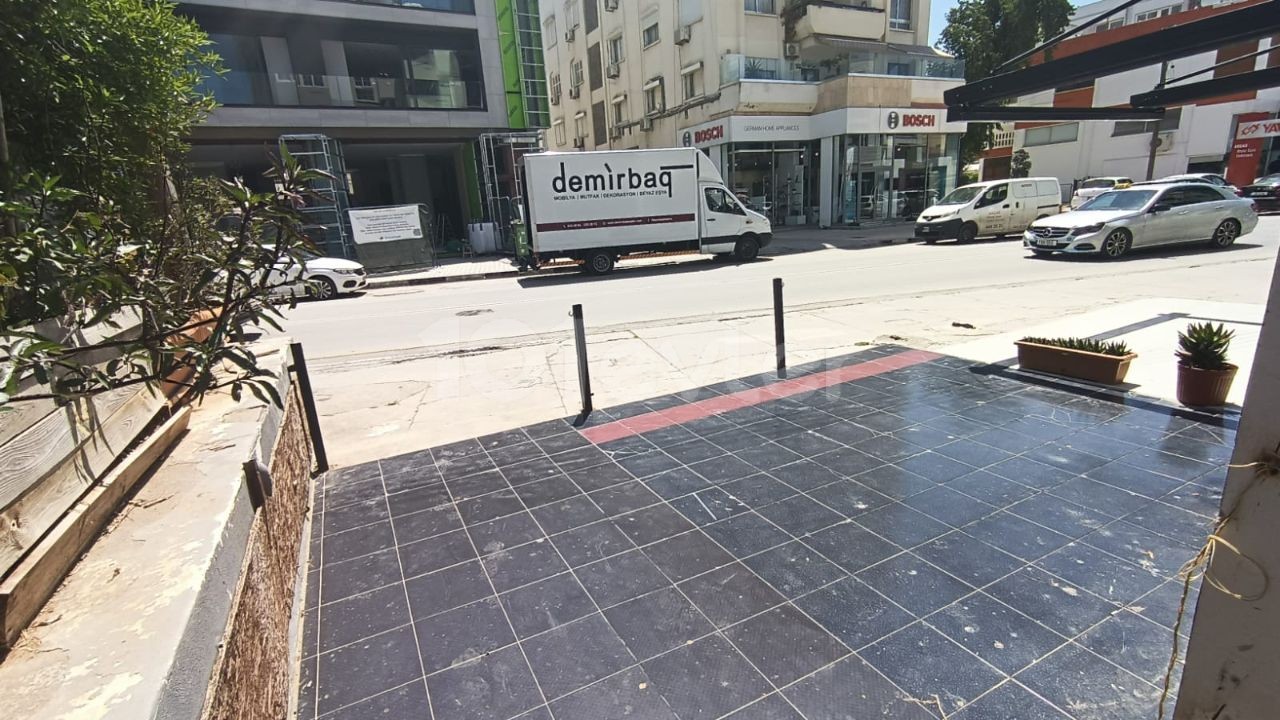 TURKISH FINANCIAL SHOP FOR SALE ON DEREBOYU MAIN STREET