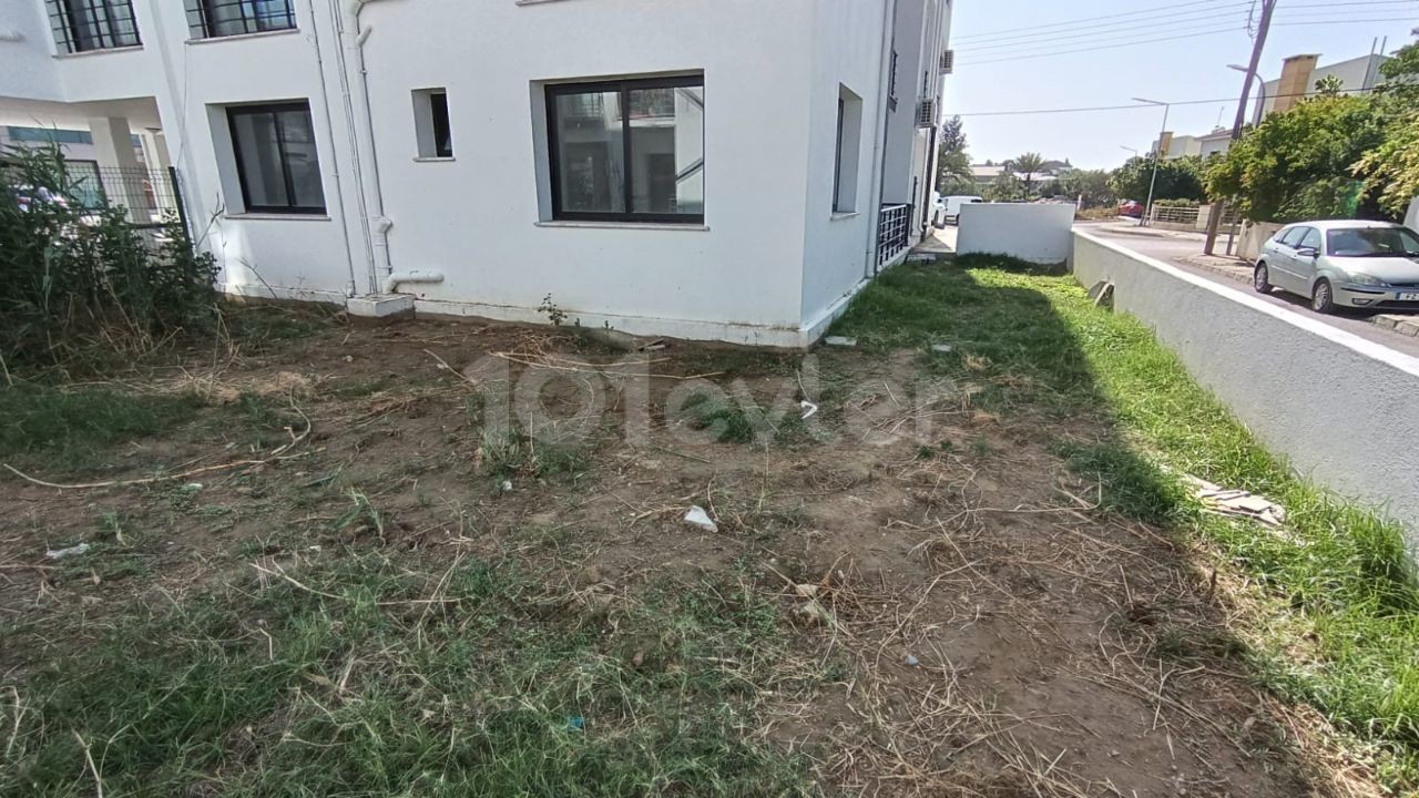 2+1 FLAT FOR SALE IN HAMİTKOY, GROUND FLOOR WITH WIDE GARDEN