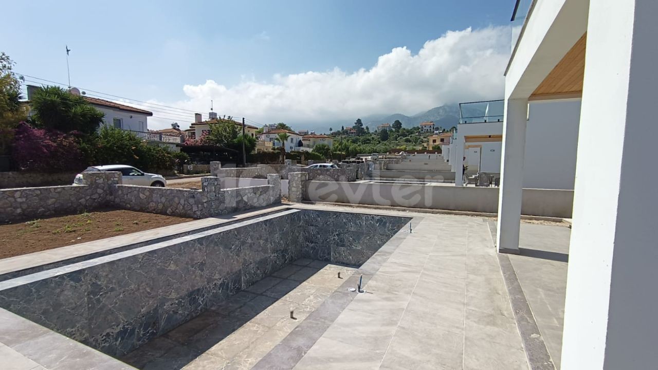 Villa For Sale in Çatalköy, Kyrenia