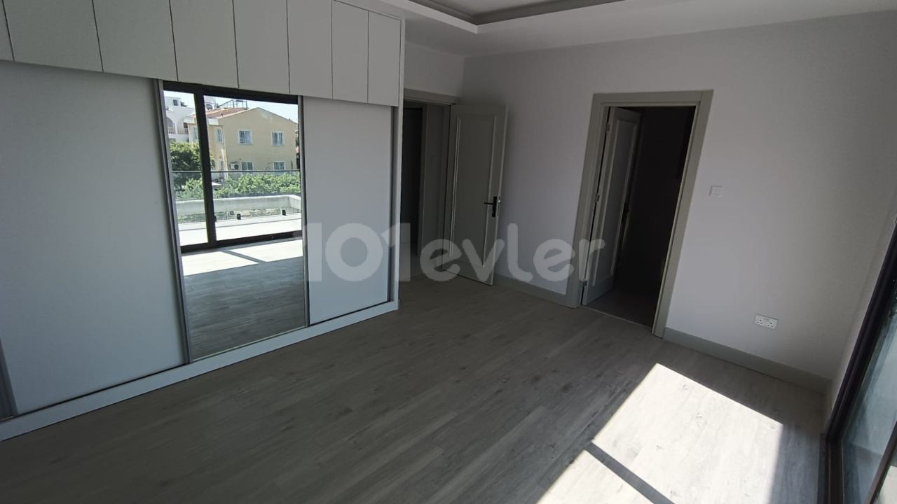 LARGE, QUALITY, COMFORTABLE, LUXURIOUS 4+1 VILLA FOR SALE IN ÇATALKÖY