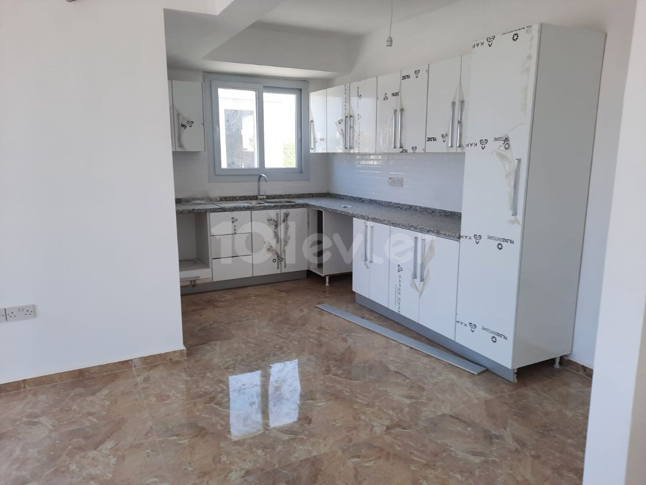 Luxury 2+1 apartments for sale in Kyrenia Alsancak region!