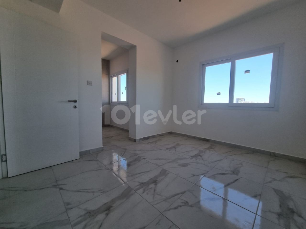 Famagusta 2+ 1 penthouse for sale in the Canakkale region ** 