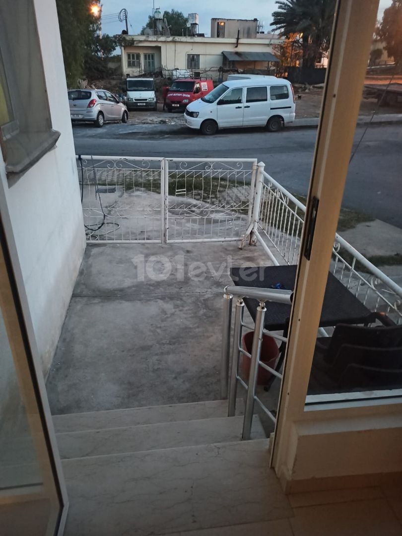 Ground floor apartment for sale in the Dardanelles region 90 m2 ** 