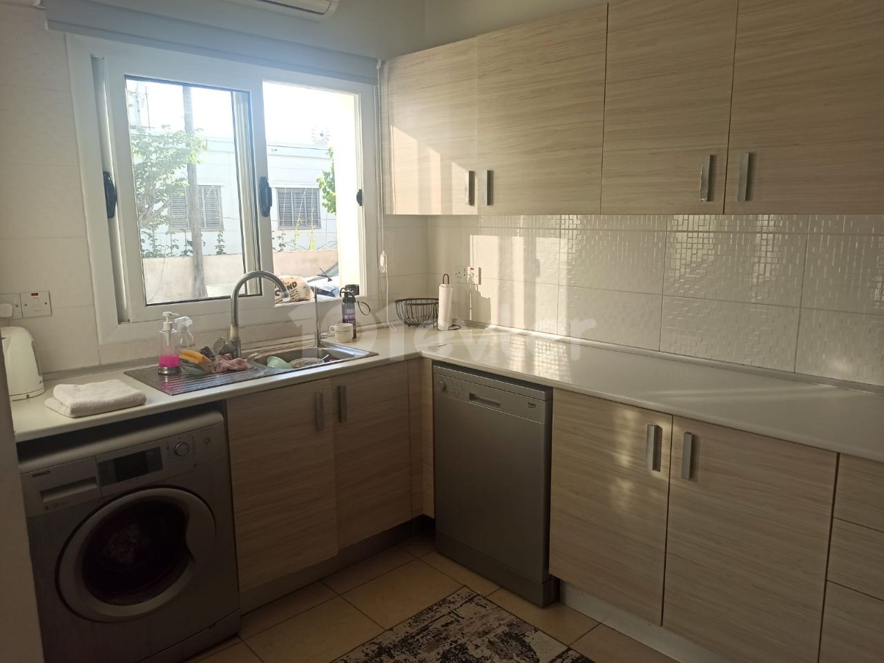 Wohnung zum Verkauf im Erdgeschoss in Canakkale 90 m2 ** 