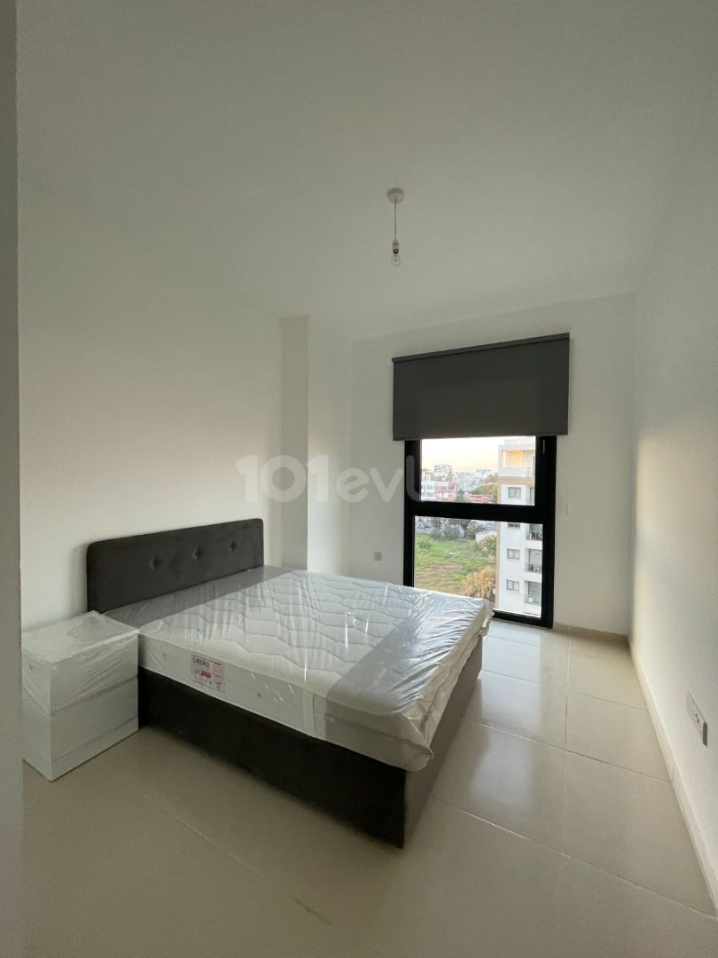 Mağusa bölgesinde şehir manzaralı lüks residence full eşyalı