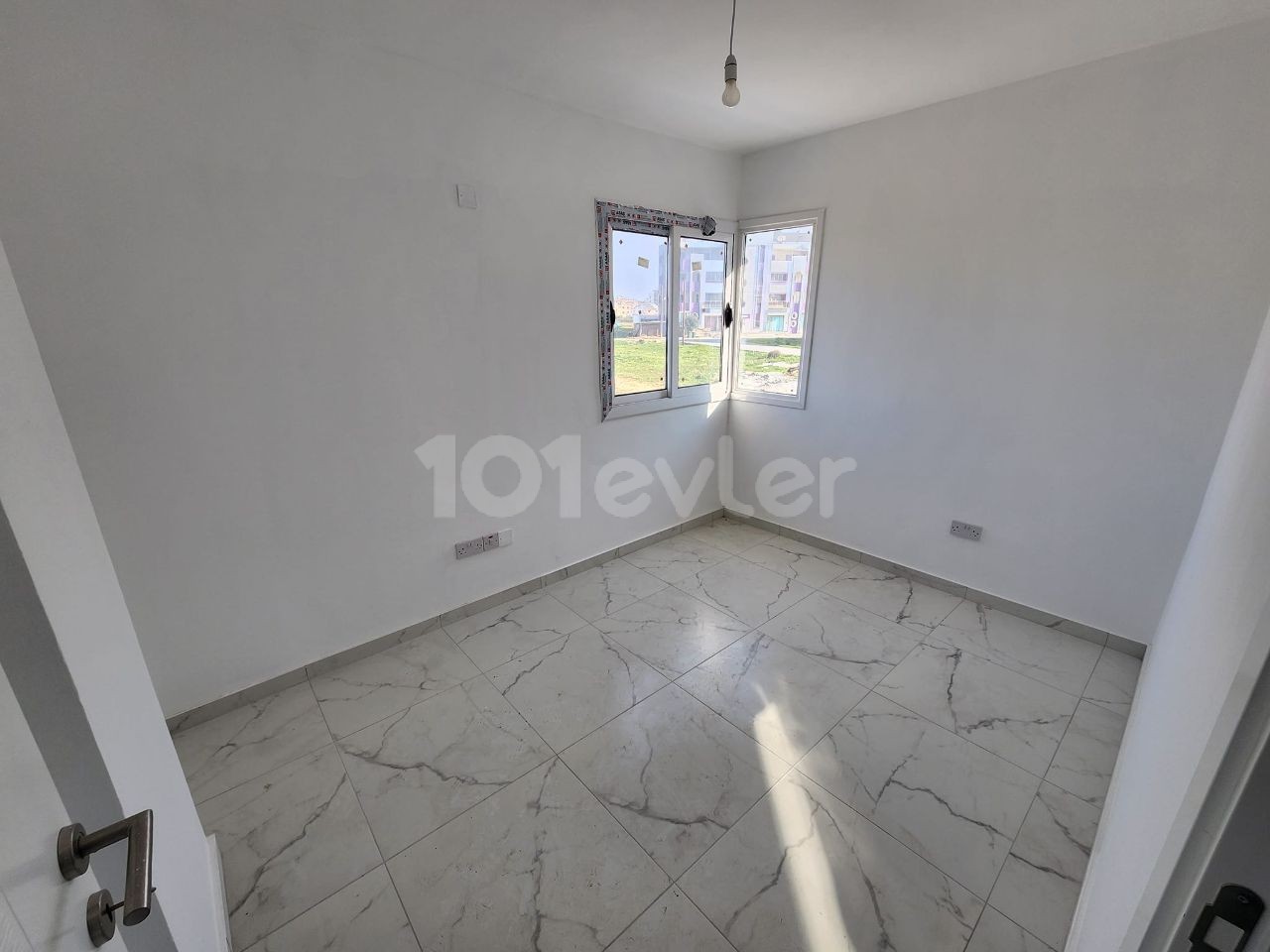 Flat To Rent in Çanakkale, Famagusta