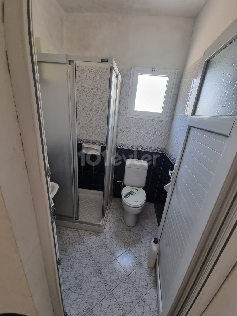 2+1 Erdgeschosswohnung zu verkaufen in Famagusta, Region Canakkale 