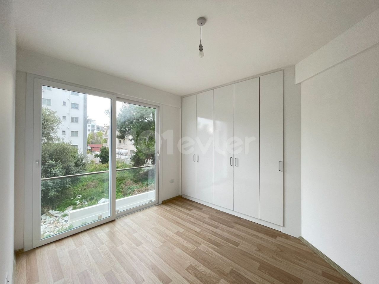 Sale! New 2+1 in the center of Girne! Ready to move in!