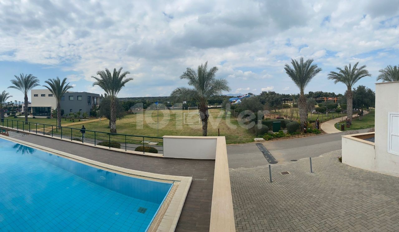 Ground Flat with Private Pool in a Complex in Bafra