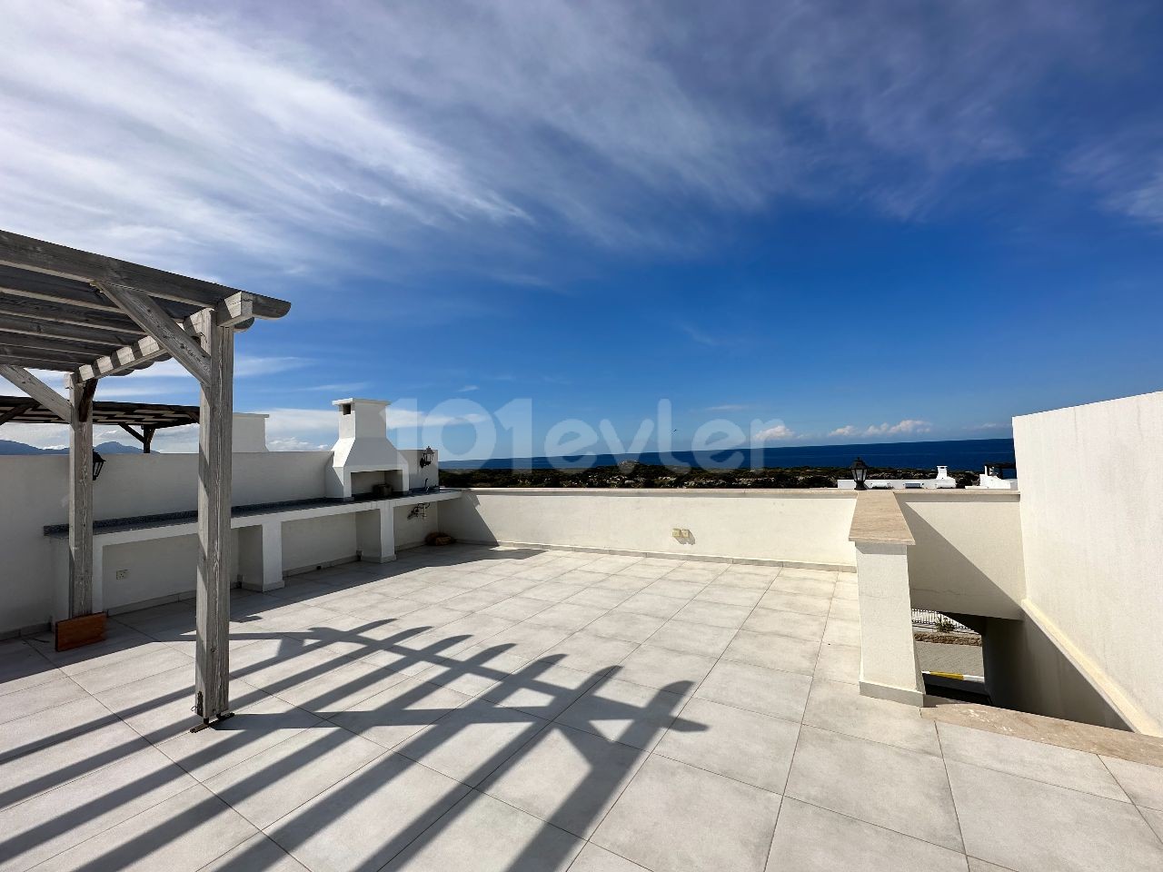 Zu verkaufen 3+1 Penthouse-Wohnung in Esentepe, Kyrenia