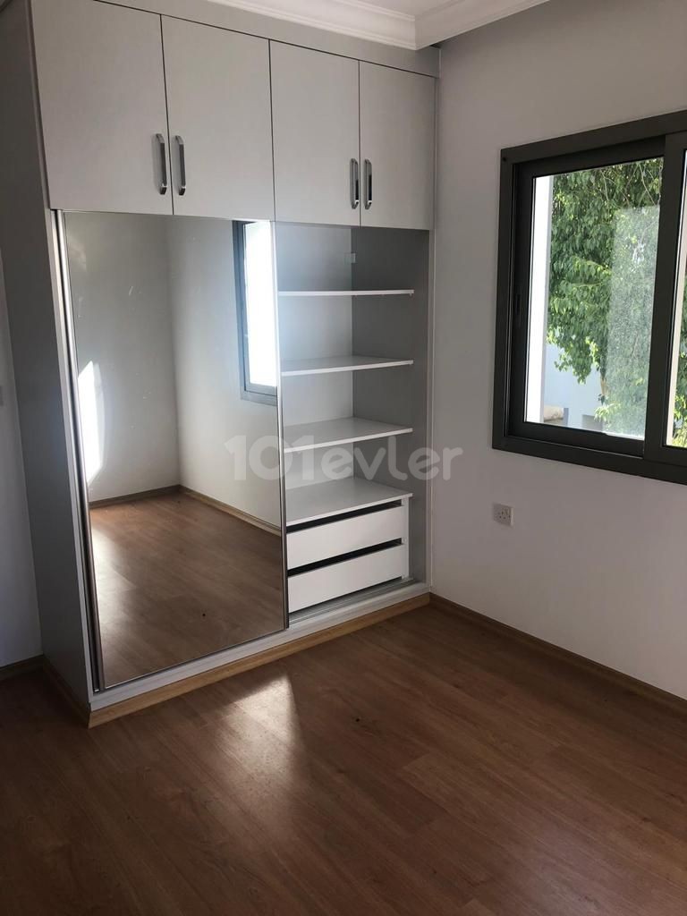 For Sale 1+1 Apartment in Girne Merkez