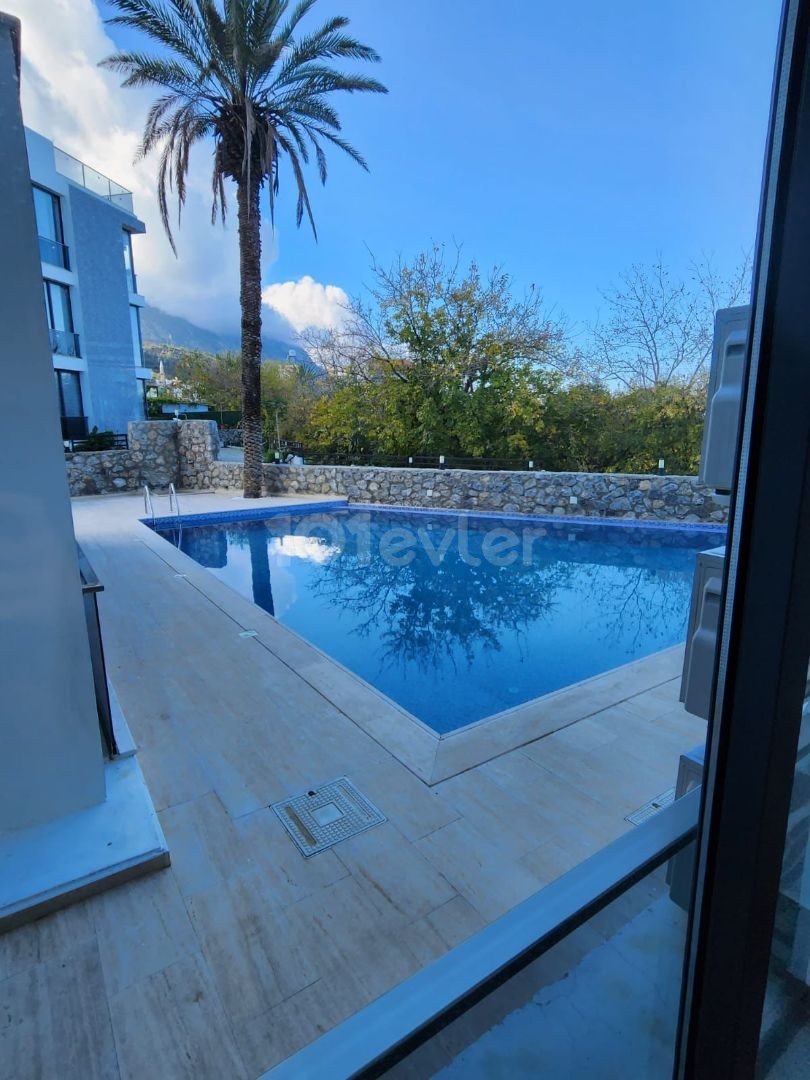 Girne Lapta Kiralık 2+1 Daire