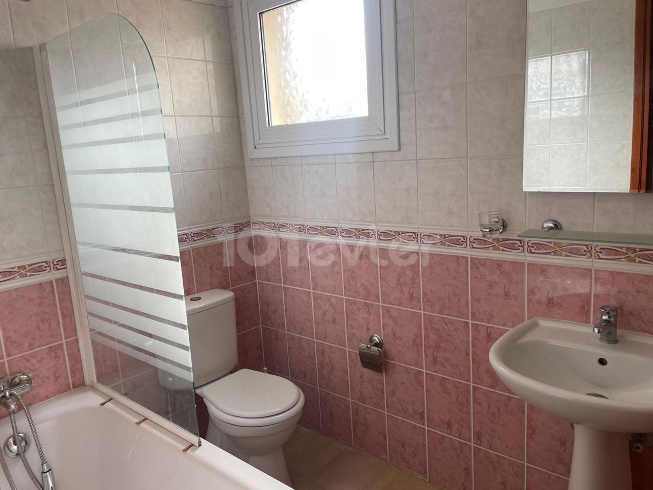 For Sale 2+1 Villa for Sale in Kyrenia Dogankoy 