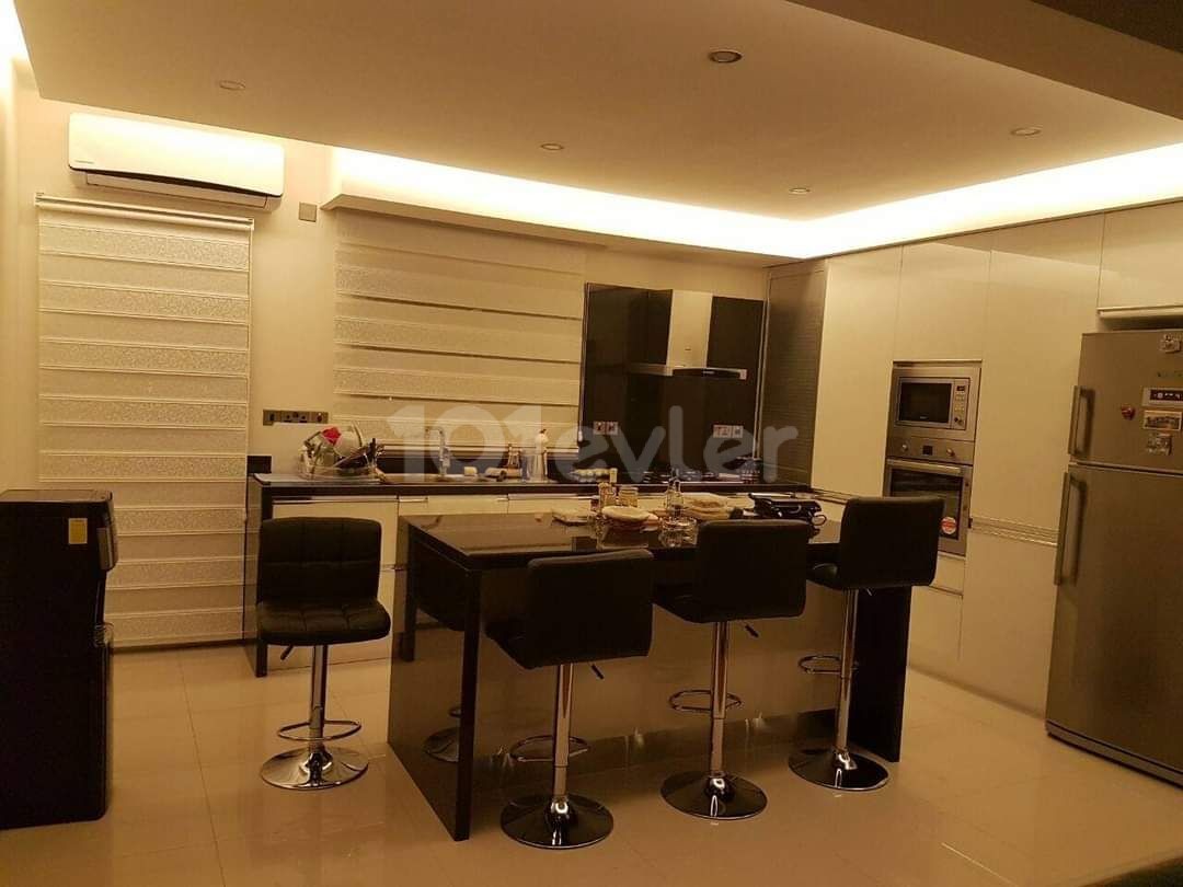 3+1 Penthouse For Sale In Kyrenia Center