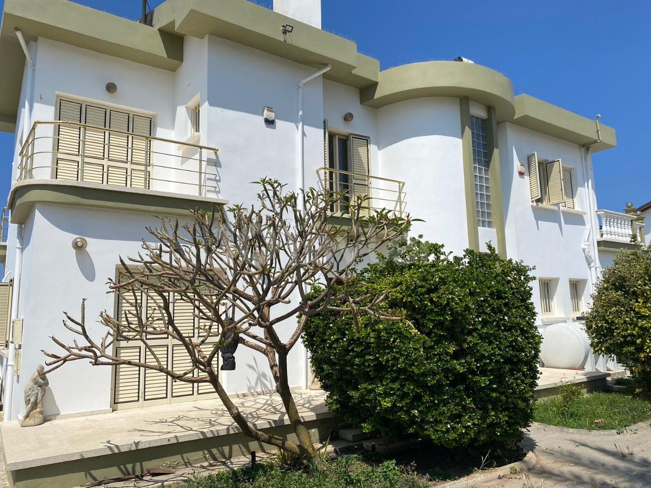 Kyrenia Catalkoy 6+2 Villa zu vermieten