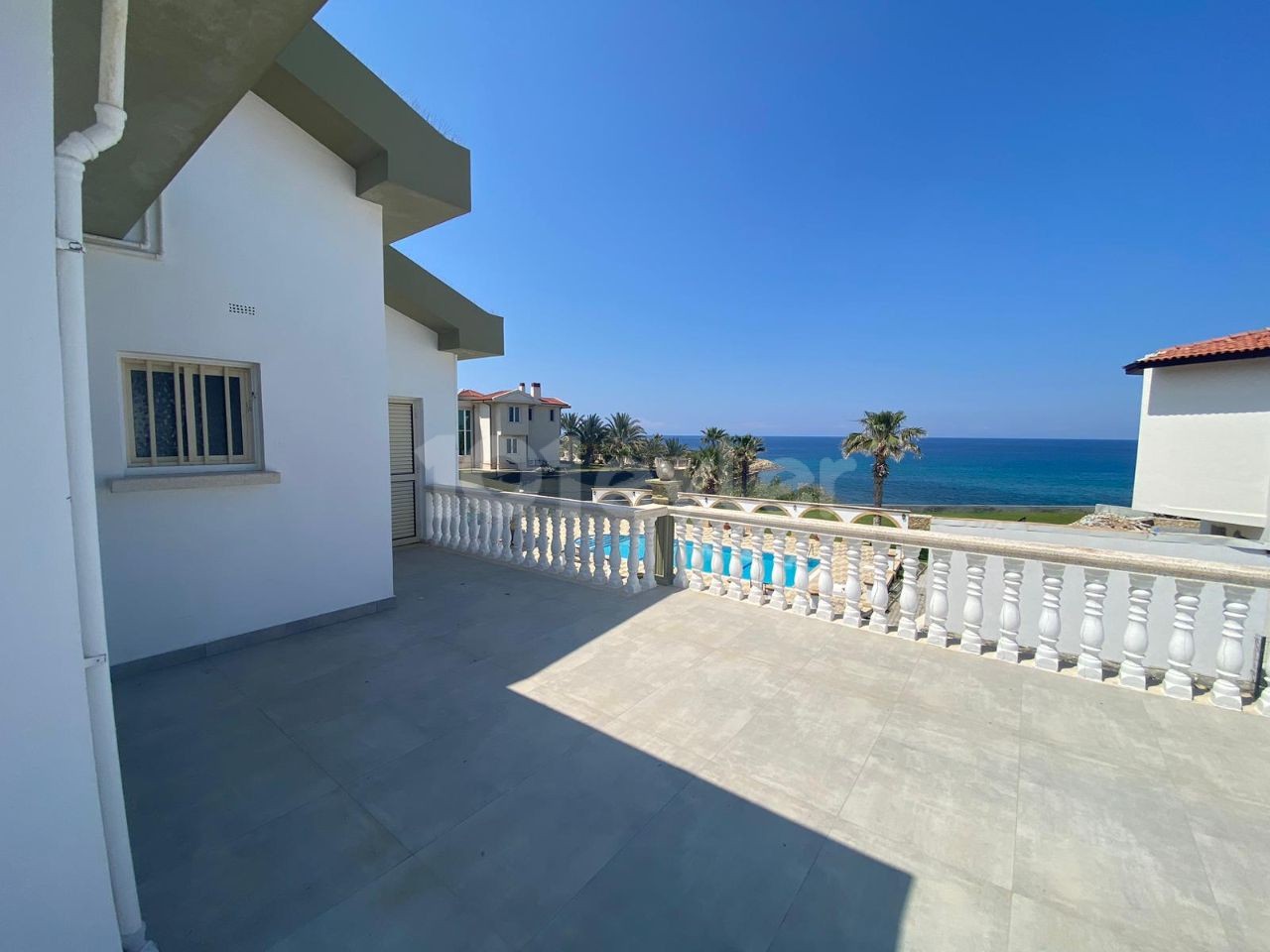 Kyrenia Catalkoy 6+2 Villa zu vermieten