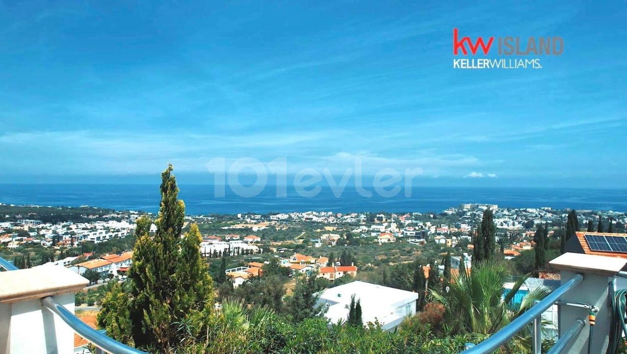 4 Bedroom Villa For Sale In Kyrenia, Edremit