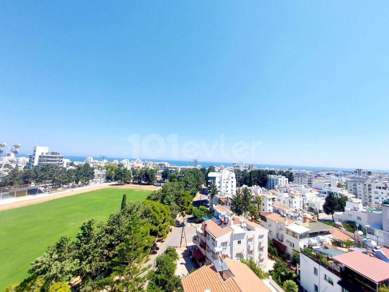 2+1 Dublex Penthouse For Sale In Kyrenia Center