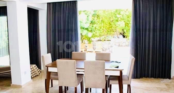 4 Bedroom Villa for Sale  in Kyrenia, Ozankoy