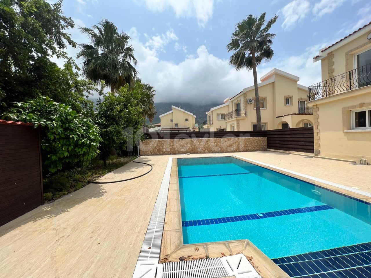 2+1 Villa For Sale In Girne Lapta