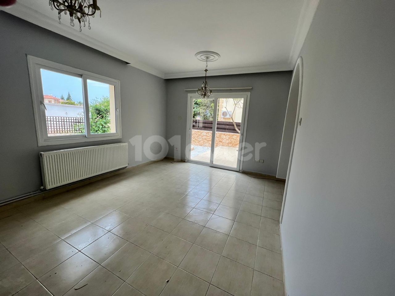 2+1 Villa For Sale In Girne Lapta