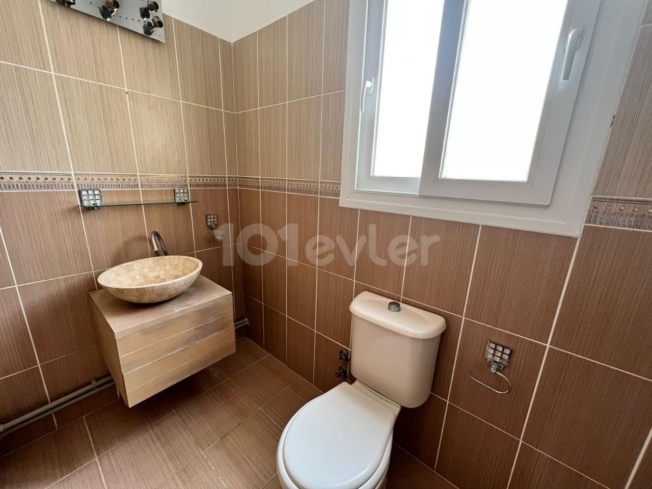 Girne Lapta Satılık 2+1 Villa 