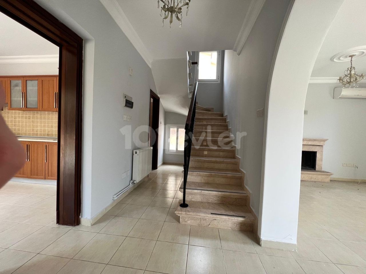 2+1 Villa For Sale In Girne Lapta