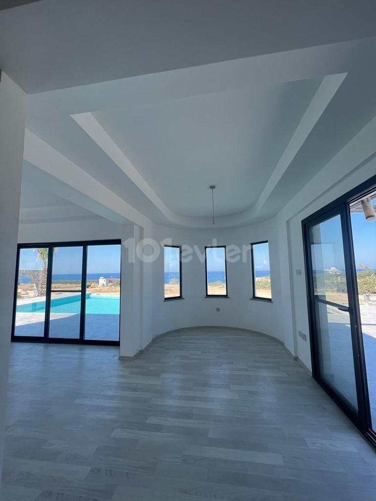 3 Bedroom Villa For Sale With Private Pool in Kyrenia, Bahçeli