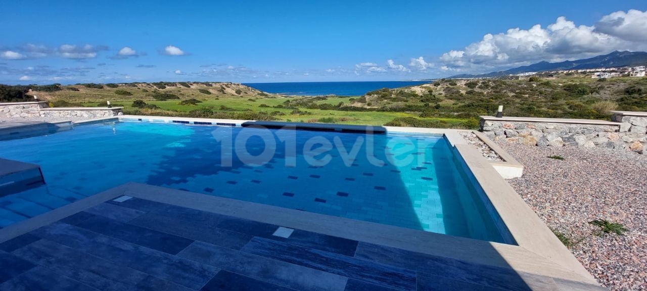 4+1 Villa zum Verkauf mit Garten in Girne