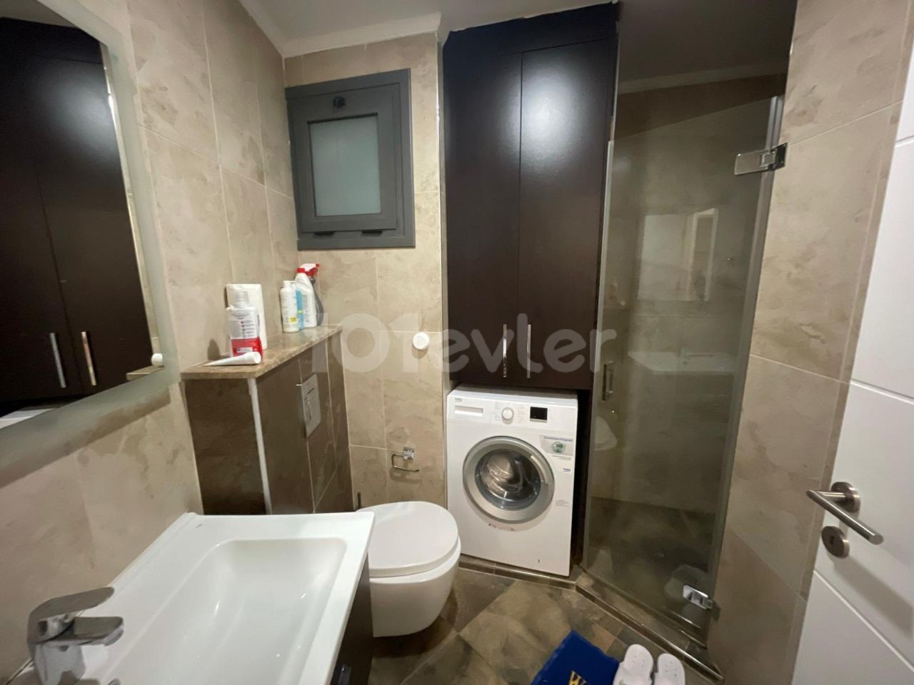 2+1 Flat For Sale In Kyrenia Center