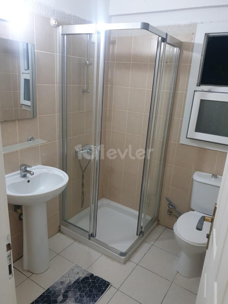 2+1 flat for rent in Girne Zeytinlik/ Opposite Nusmar market