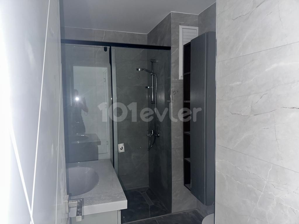 3+1 FLAT FOR SALE IN THE CENTER OF KYRENIA WITH STUNNING MOUNTAIN, SEA AND CITY VIEW