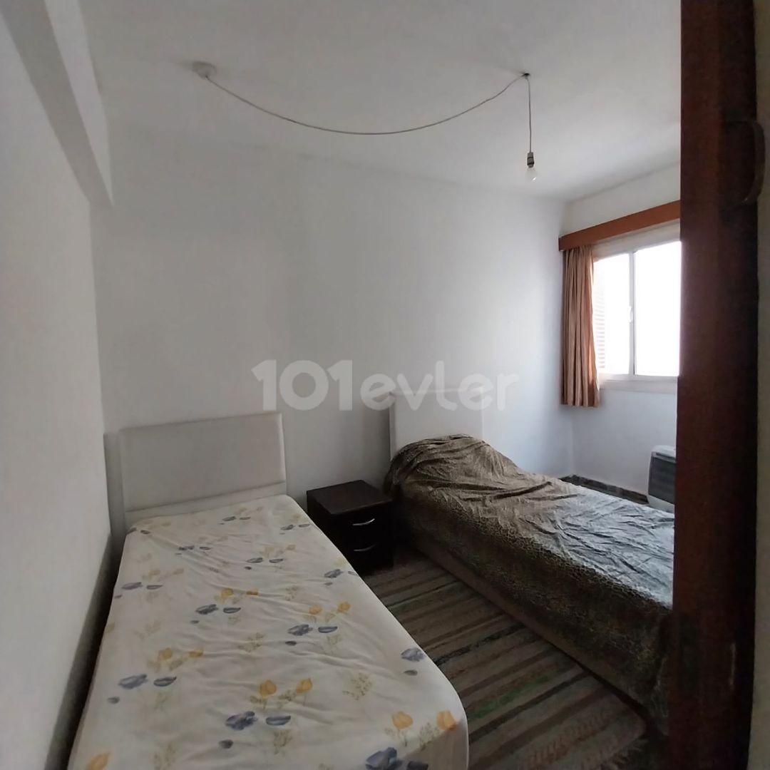 5+1 apartment for sale in the central location Dereboyu/ Köşklüçiftlik of Nicosia